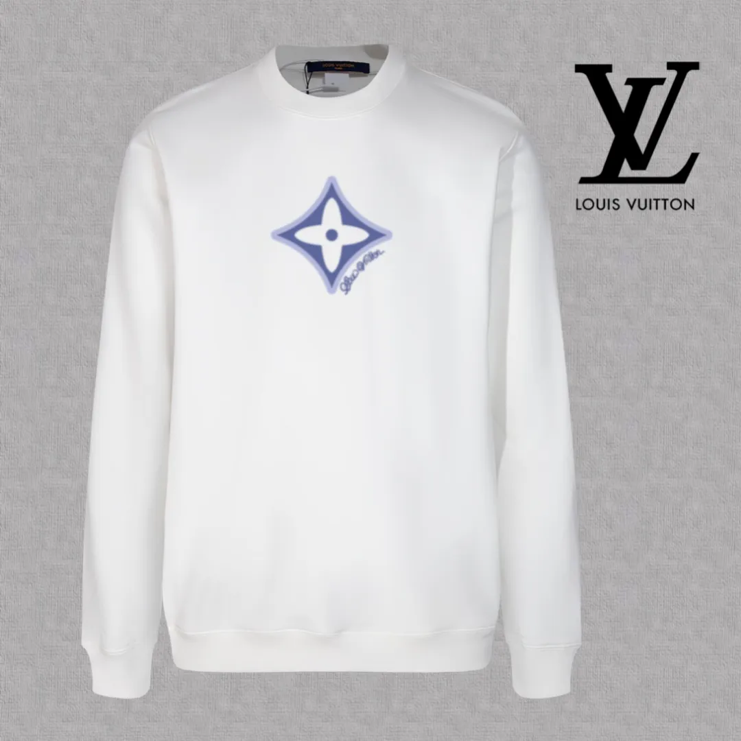 🅿️250 hot style on the shelves🔥❗ 💫〖Louis Vuitton LV〗 Fashionable round neck sweatshirt, casually matched with various styles, it is perfectly handsome😎The whole dress is made of double waistcoats, which makes the whole dress more three-dimensional. Not ordinary factories can do such fine work. The 2025 spring style counters are on sale, exquisite round neck terry sweatshirt, high-end double-strand pure cotton Customized drawstring ribs are dyed in the same vat and are complete with three standards. The chest craftsmanship adopts a simple and elegant pattern on the chest, which is easy to control for any age group! Fit and comfortable! Customized thickened 440g terry sweatshirt fabric, soft and comfortable to the touch, with a three-dimensional shape! 🙌🏻 It’s also very breathable, so it’s a versatile style that can be worn with any outfit! ✔Color: Black White Apricot Size: S M L XL 2XL